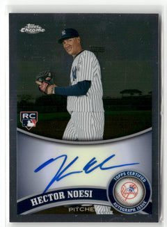 2011 Topps Chrome #218 Hector Noesi Rookie Autographs-1