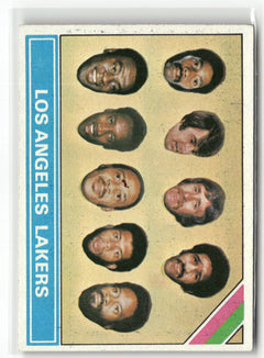 1975-76 Topps #212 Los Angeles Lakers-1
